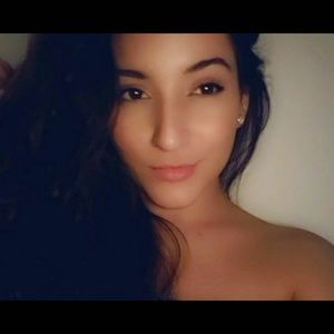 Meet your Posher, Mariela